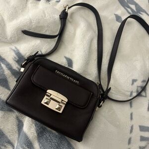Trussardi Elegant Black Crossbody Bag